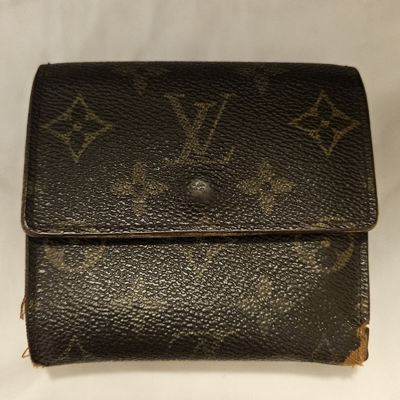 Louis Vuitton Classic Monogram Bi-fold Wallet - Picture 2 of 13